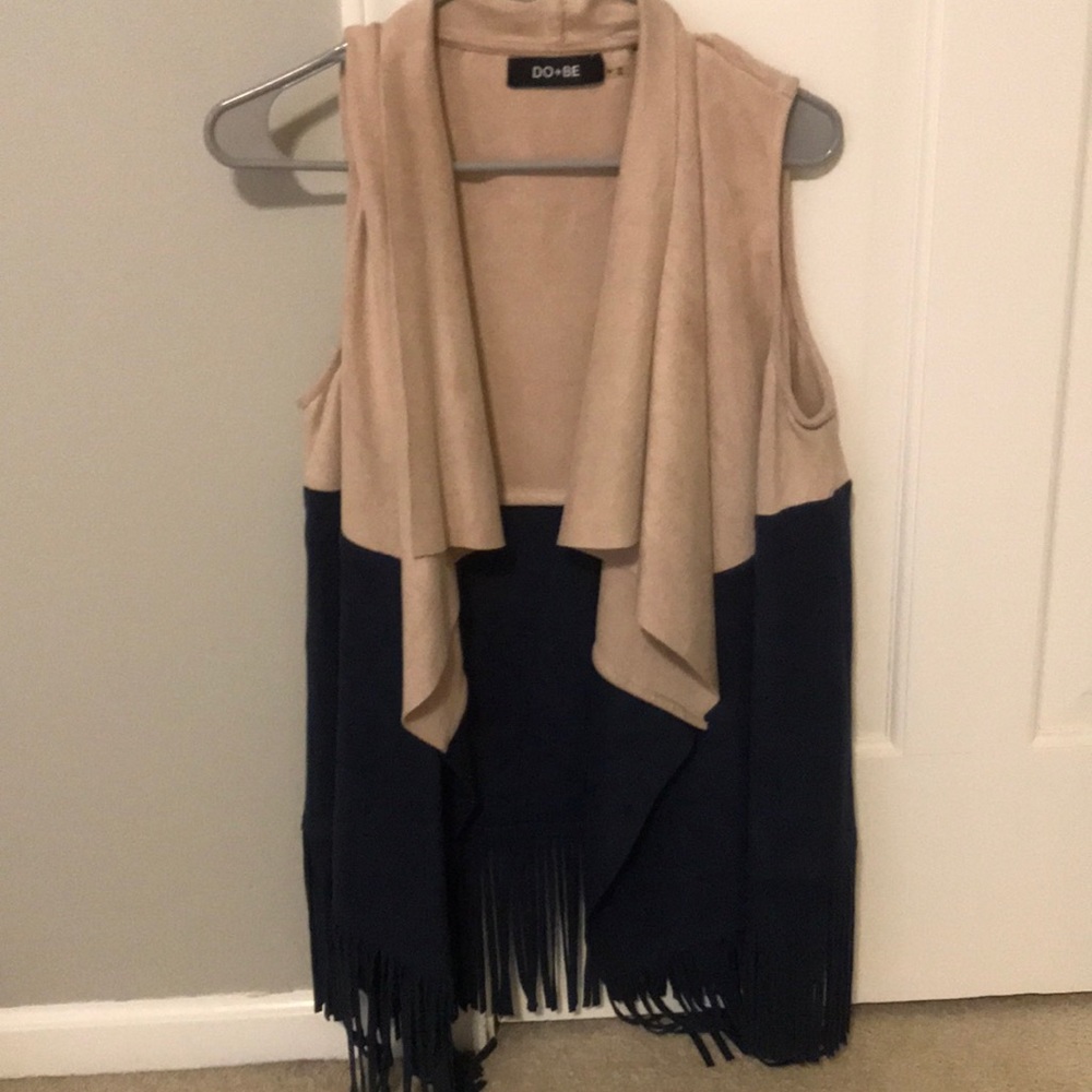 Suede vest with fringe